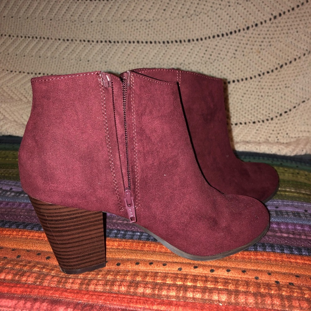 Heeled Booties - Picture 4 of 5
